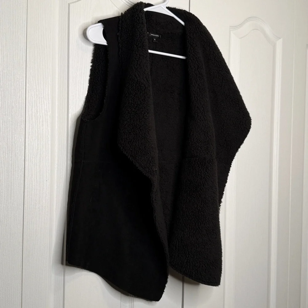 Stella & Dot Chalet Vest - Faux shearling - Black size small - Picture 5 of 11